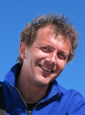 HGK_0612_2004
