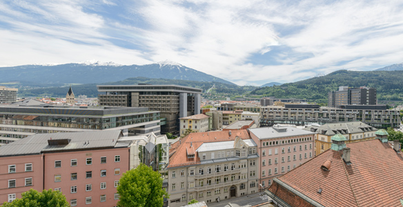 ALUMN-I-MED Mitgliedschaft - mit dem Medizinstandort Innsbruck verbunden bleiben! Foto: MUI/F. Oss.