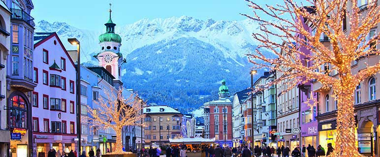 Weihnachtswünsche des neuen Rektoratsteams. Bild: TVB Innsbruck /C. Lackner