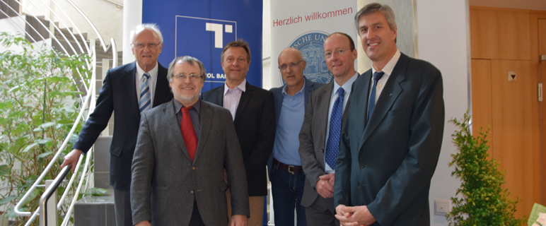 Raimund Margreiter, Christoph Brezinka, Wolfgang Schobersberger, Toni Innauer, Michael Cepic und Gastgeber Johannes Haid. (v. li. n. re.)