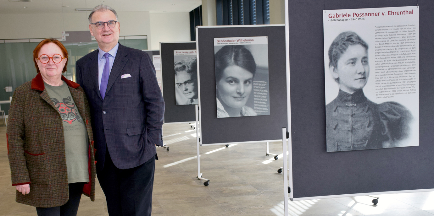 Ausstellung_Weltfrauentag_titel_2020.jpg