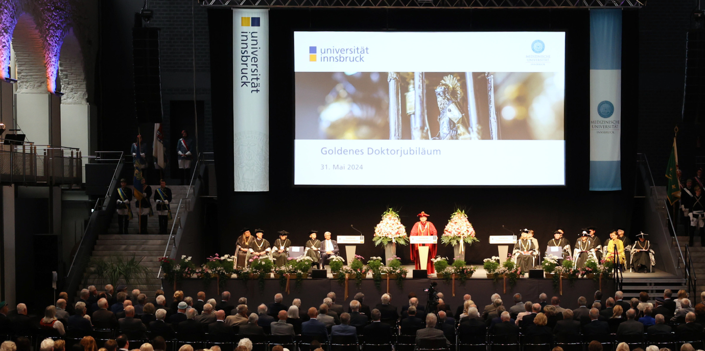 Goldenes Jubiläum für 61 Doktor:innen der gesamten Heilkunde