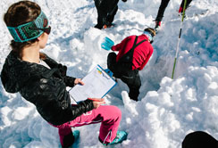 Lawinenunfälle: Wie können Kameraden Leben retten?