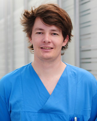 Dr. Christoph THEYER