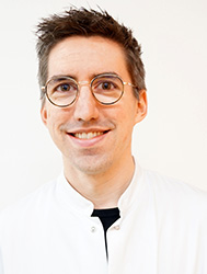 Dr. Lukas MAYER-SUESS PhD