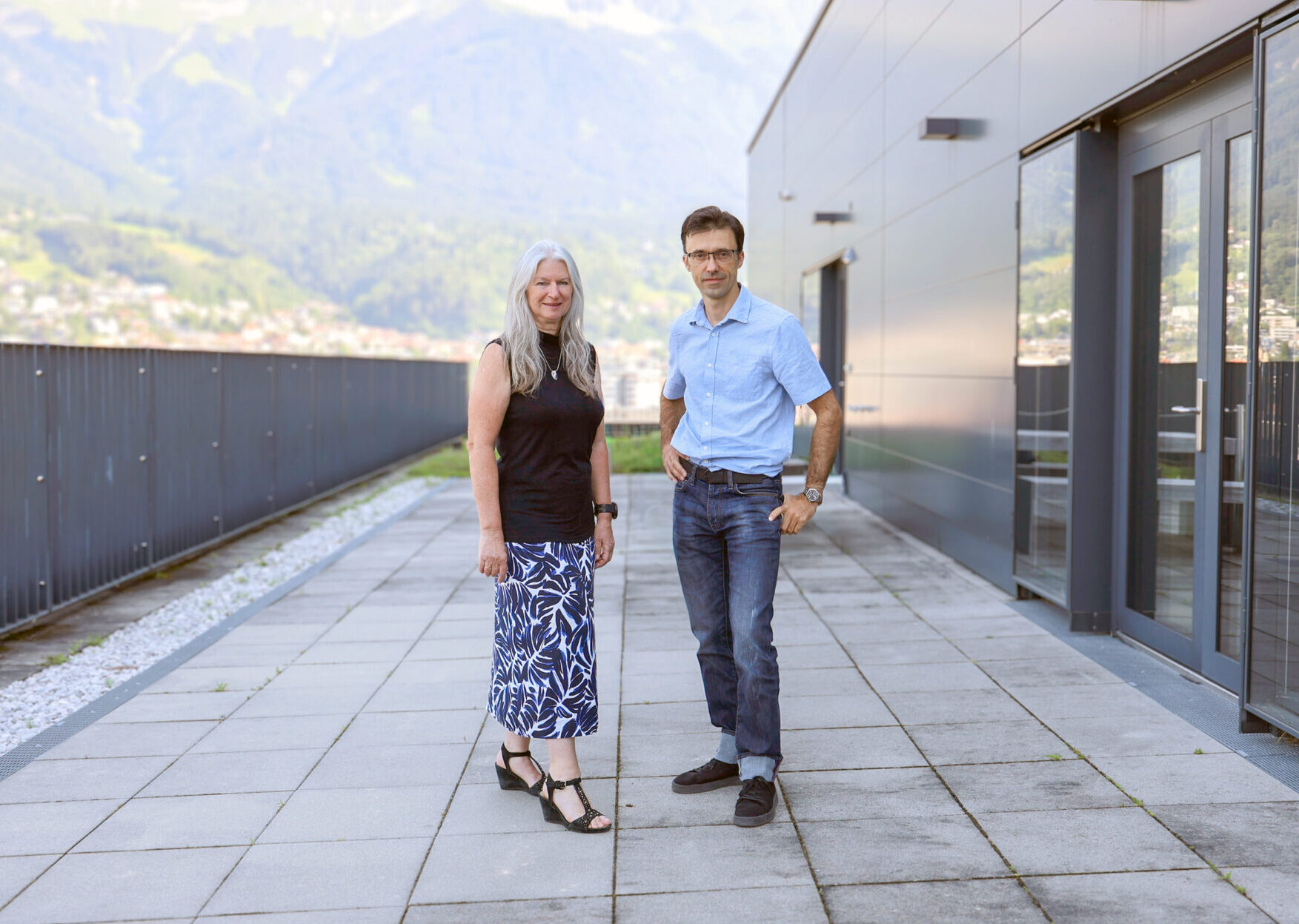 "Zwei ERC Advanced Grants für die Biomedizinische Physik an der Medizin Uni Innsbruck: Monika Ritsch-Marte und Alexander Jesacher konnten den Europäischen Forschungsrat mit ihren außergewöhnlichen Forschungsleistungen überzeugen. (Foto: MUI\/D. Bullock)"