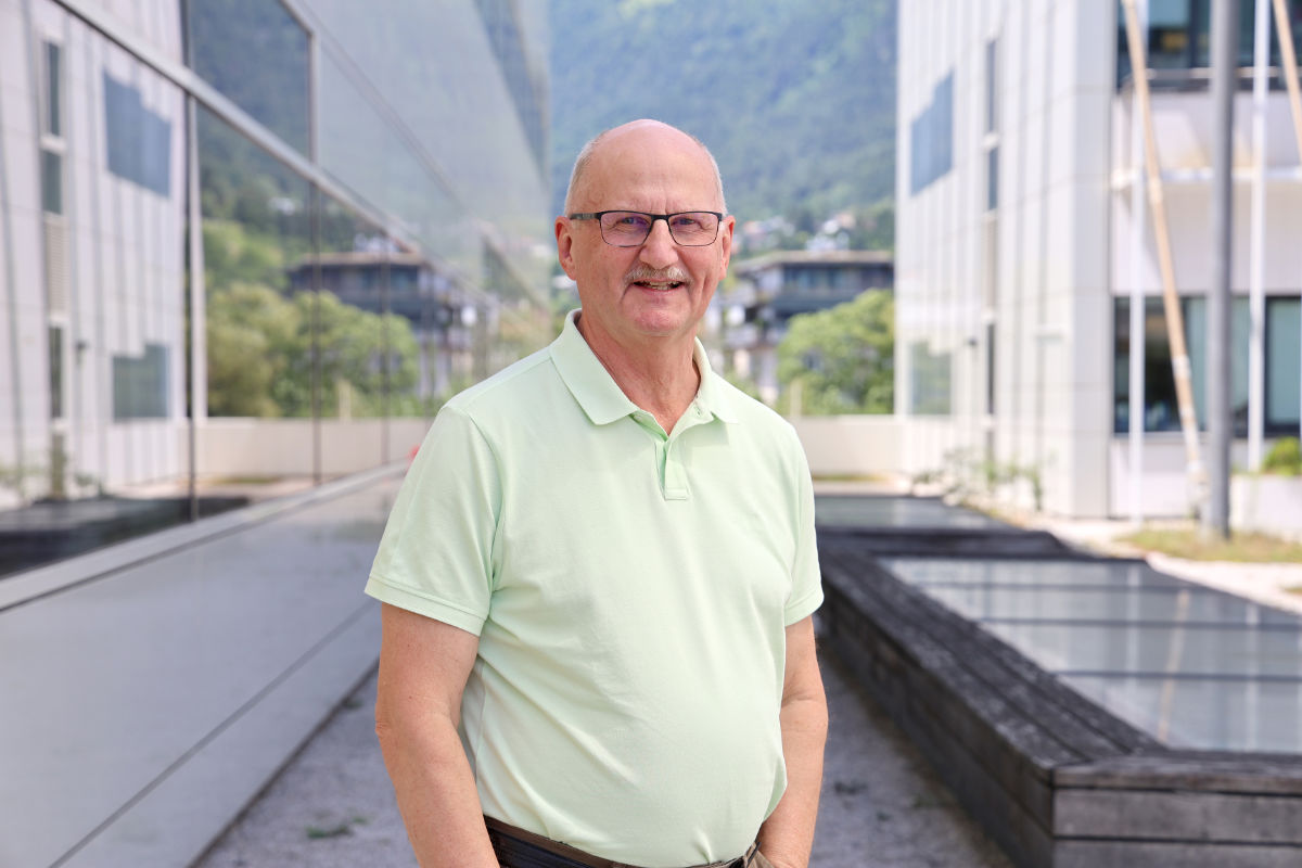 BU: Institutsdirektor Alexander Hüttenhofer (MUI/D. Bullock)